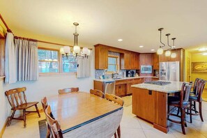 Fridge, microwave, oven, stovetop - Newly remodeled waterfront home on Little Glen Lake with deck, gas grill, AC (Empire)