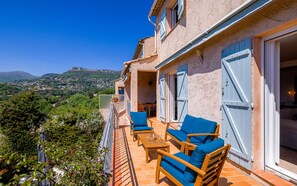 Property grounds - Le Pioulier – Villa in Vence with an open view (Vence)