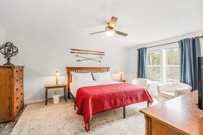 5 habitaciones, tabla de planchar con plancha, wifi y ropa de cama 