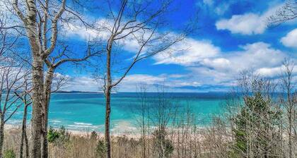 Comfy Glen Arbor condo with stunning Lake Michigan views, deck, & fireplace
