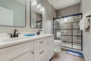 Shower, hair dryer, towels - Modern Harbor County Home w/ hot tub, ping-ping, patio, grill, & walk to beach! (Union Pier)