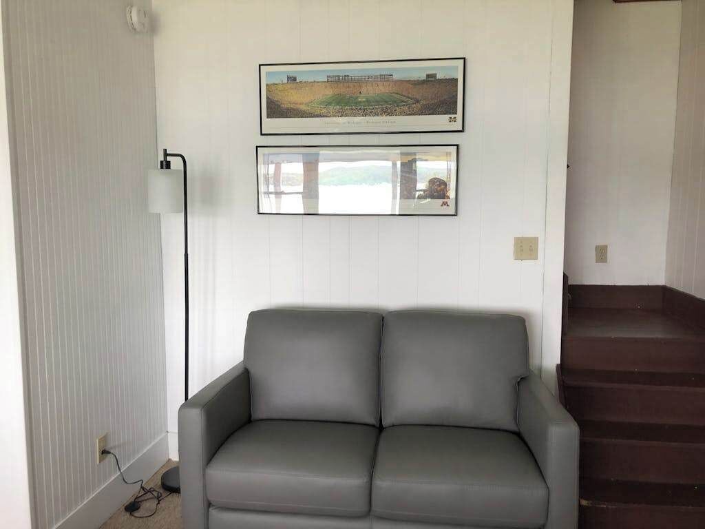 TV, DVD player, stereo, offices