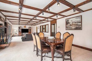 Dining - Dog-friendly home near Lake Michigan with patio & firepit (South Haven)