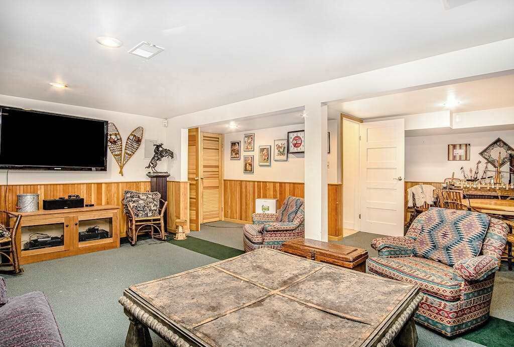 TV, fireplace, video games, stereo