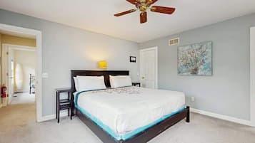 3 habitaciones, tabla de planchar con plancha, wifi y ropa de cama
