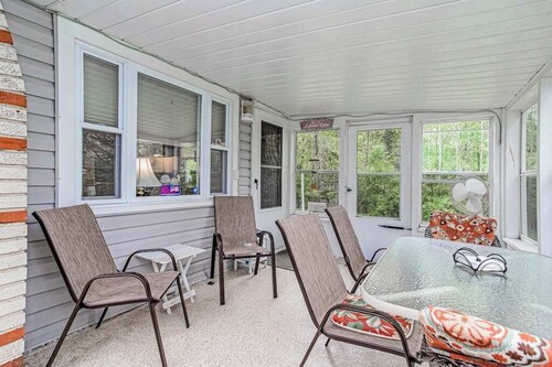 Charming home with sunroom, large yard, full kitchen, & washer/dryer
