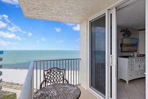 Property grounds - Wake up to Gulf views and sunsets from your private balcony. This penthouse studio beachfront escape at Estero Beach & Tennis Club on the south end of Fort Myers Beach.  Sleeps 2, a king bed—perfect for couples. (Fort Myers Beach)