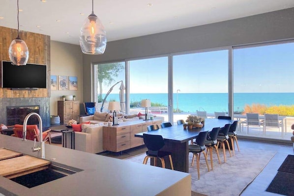 TV, fireplace, stereo, offices