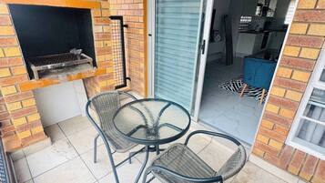 Apartment, 3 Bedrooms, Balcony | Outdoor dining