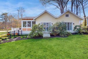 Exterior - Cottage with large fenced yard & screened, three-season porch (Saugatuck)