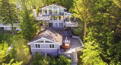 Gigantic lakefront home with private hot tub, washer/dryer, AC, deck, & firepit