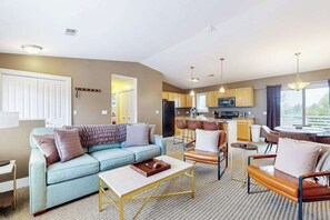 TV, fireplace, offices