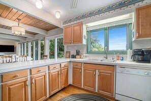 Fridge, microwave, oven, stovetop - Quaint waterfront home with beach, dock, sweeping views, fast WiFi & W/D (Lake Leelanau)
