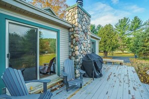 Terrace/patio - Terrific riverfront home near the slopes w/ firepit, free WiFi & five-acre lot (Thompsonville)