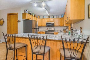Fridge, microwave, oven, stovetop - Stunning two-story home in the trees w/ a firepit, furnished deck, & balcony (Thompsonville)