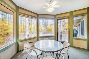 Dining - Stunning home w/ golf course views plus private deck near resort amenities (Thompsonville)