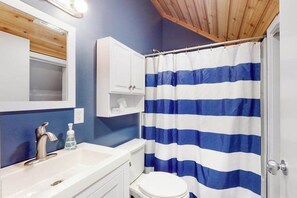 Douche, serviettes fournies