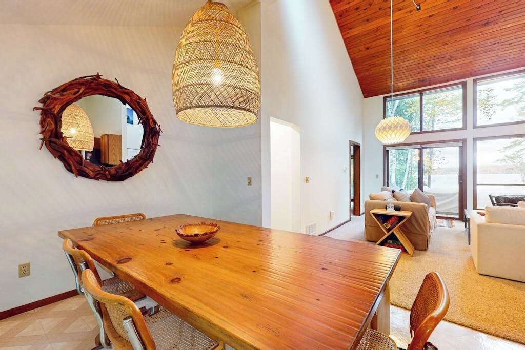 Lakeside Luxury Home Dock, Firepit, And Easy Access To Michigan's Best Towns! - Charlevoix, MI