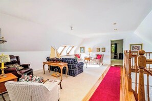 TV, fireplace, DVD player, offices