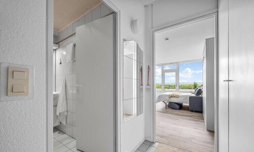 Ferienwohnung "Südseite 5728" - Südbalkon und Landschaftsblick an der Ostsee