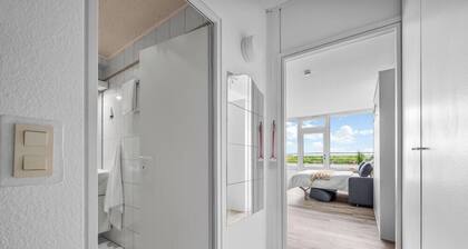 Ferienwohnung "Südseite 5728" - Südbalkon und Landschaftsblick an der Ostsee