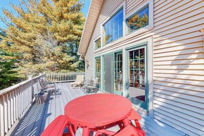 Outdoor dining - Perfect 'up north' home near Sleeping Bear Dunes & Lake Michigan, deck, W/D (Empire)