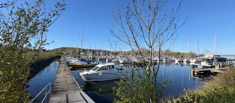 Sailing - Balcony, near water, ground floor, garden furniture, parking space