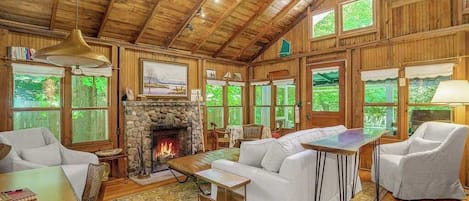 TV, fireplace, DVD player, offices