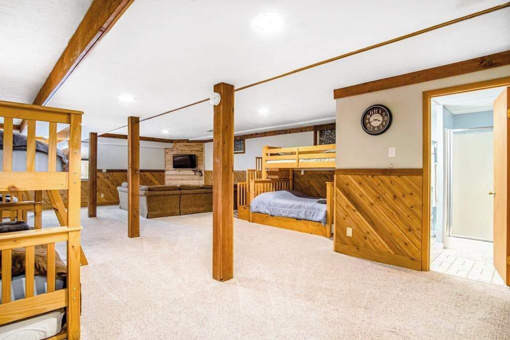 4 habitaciones, escritorio, wifi y ropa de cama 