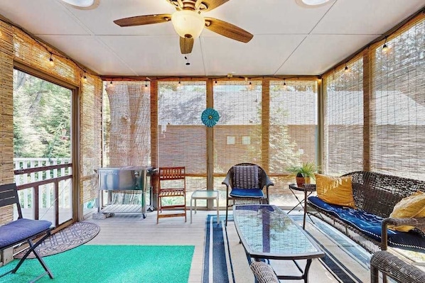 TV, fireplace, offices - Dog-Friendly Home with Enclosed Yard & Free High-Speed WiFi - Great Location (Union Pier)