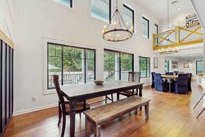 Dining - Spacious home with game room, hot tub, fireplace, fast WiFi & home theater (St. Joseph)