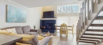 Beautiful 2B/2B Harbor Springs Condo Just 6 Mi to Lake Michigan!