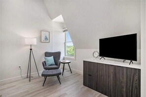 TV, offices