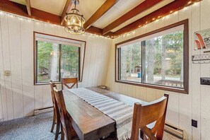 Dining - Spacious chalet with deck, grill & firepit w/ Crystal Mountain Amenities (Thompsonville)
