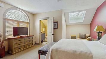 2 bedrooms, iron/ironing board, Internet, bed sheets