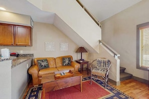 TV, fireplace, DVD player, offices - Mountain Condo at Crystal Mountain Resort - Walk to Lifts and Golf (Thompsonville)
