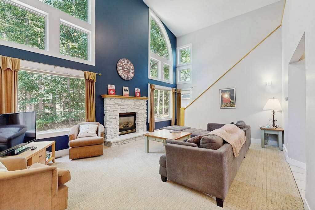 TV, fireplace, DVD player, offices