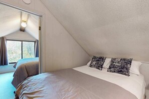 2 slaapkamers, een strijkplank/strijkijzer, wifi, beddengoed