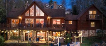 Luxury Deep Creek Lake Cabin - Hot Tub, Fire Pit, Lake Views, Sleeps 14