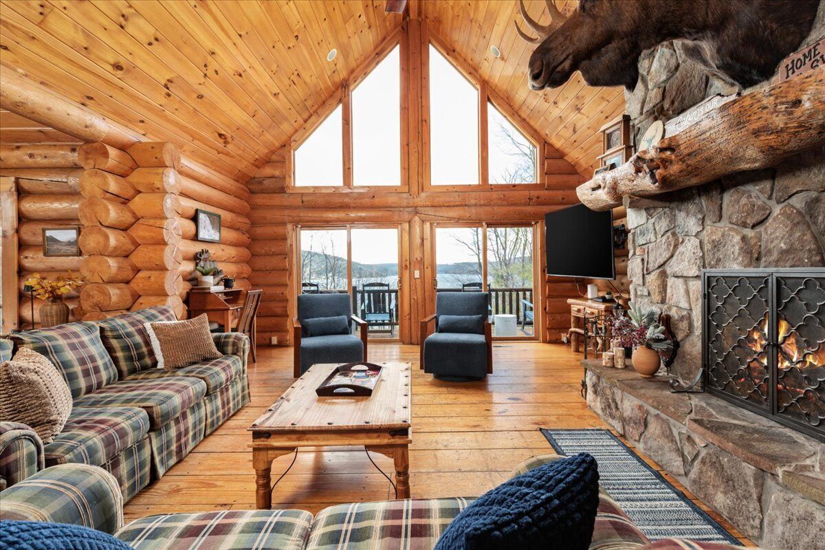 Smart TV, chimenea