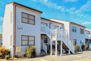Exterior - Water view condo with peaceful balcony, open layout, smart TVs, games, & W/D (Ocean City)