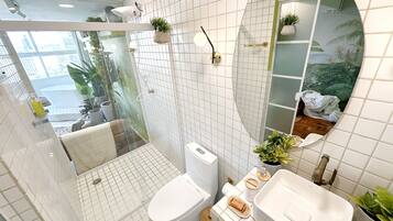 Apartment, City View | Bathroom