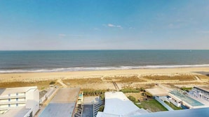 A coastal hotel with a view of the beach and ocean. - Fountainhead Towers 1310 (Ocean City)
