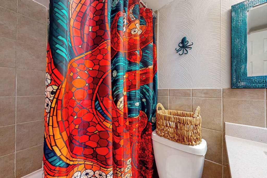 Shower, towels