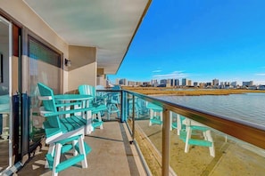 Property grounds - Waterfront condo near the beach with bay view, pool, tennis, & balcony (Ocean City)