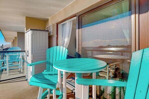 Terrace/patio - Waterfront condo near the beach with bay view, pool, tennis, & balcony (Ocean City)