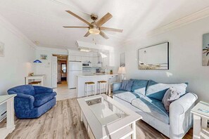 TV, offices - Waterfront condo near the beach with bay view, pool, tennis, & balcony (Ocean City)