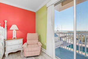 TV, DVD player, offices - Family-Friendly Condo w/Partial Ocean Views, Free WiFi, Private W/D, Shared Pool (Ocean City)