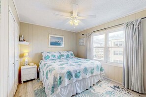 1 chambre, bureau, fer et planche à repasser, Wi-Fi