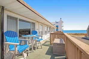 Outdoor dining - Third-Floor Ocean View Condo w/Private Balcony, Beach Access, Free WiFi, A/C (Ocean City)